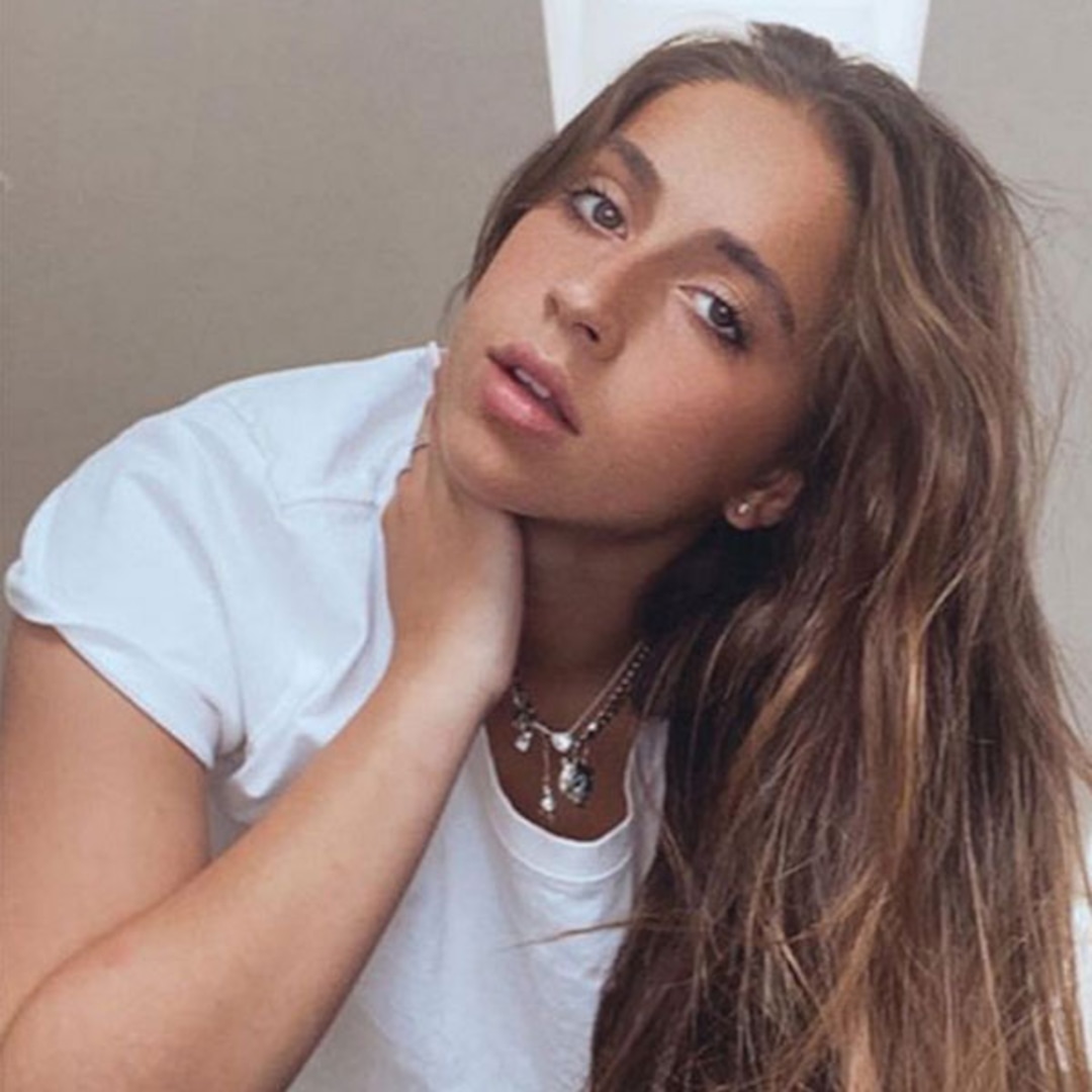 Tate McRae Teases Her 2020 MTV VMAs Pre-Show Performance & More - E